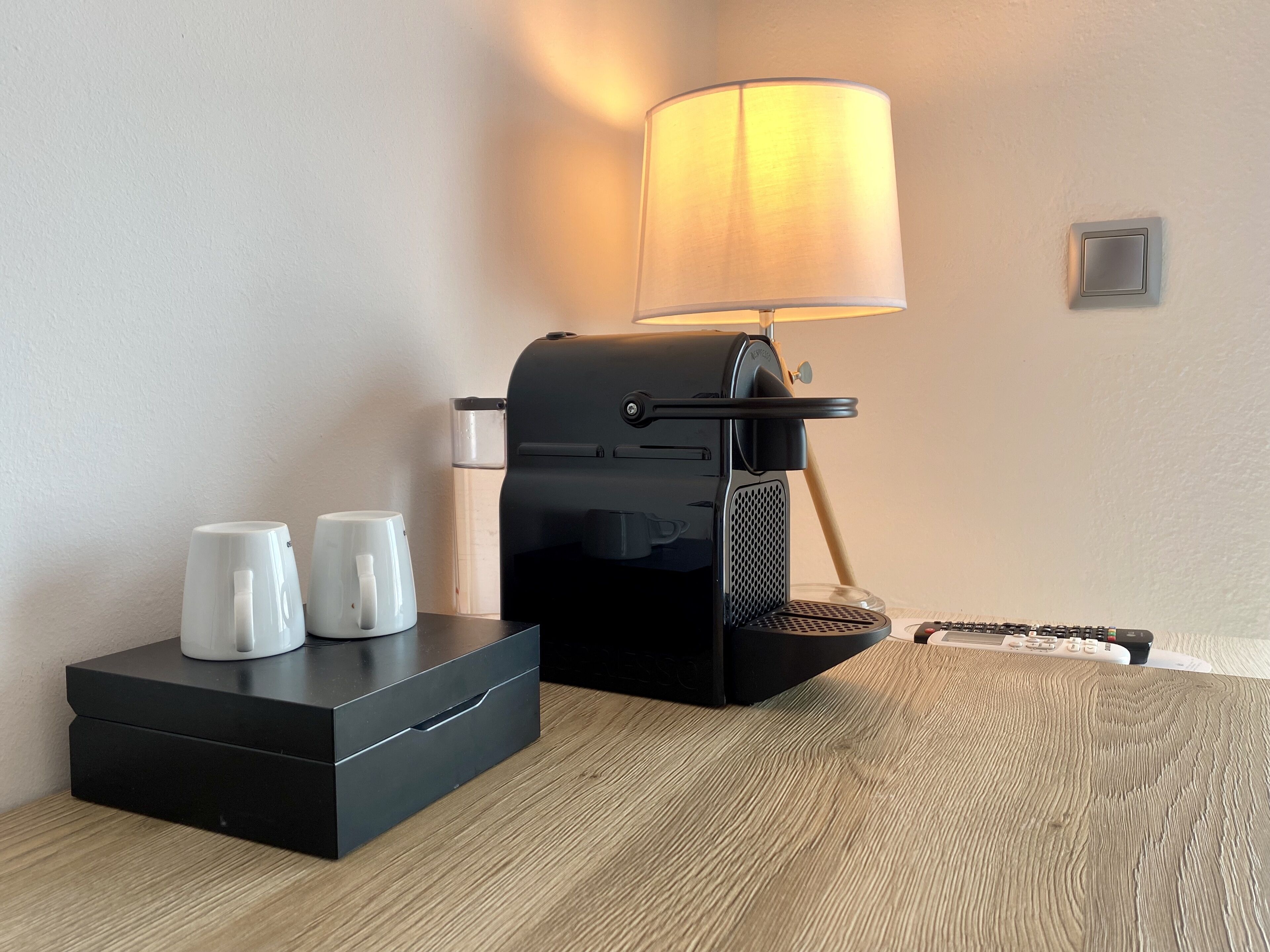 suite | desk, laptop workspace, free wifi, bed sheets