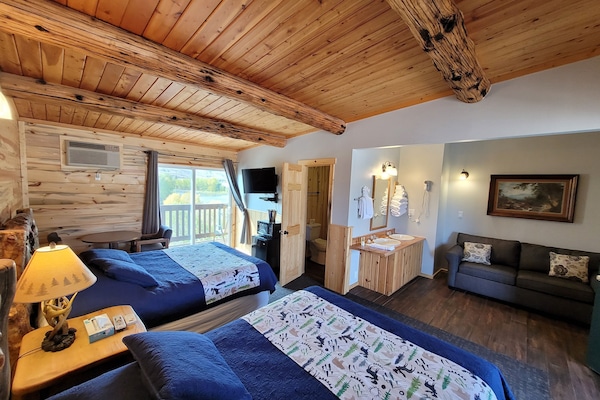 Colchones con acolchado adicional, wifi gratis, ropa de cama