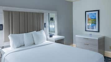 Standard-huone, 2 keskisuurta parisänkyä, tupakointi kielletty | Ylelliset vuodevaatteet, pillowtop-patjalliset sängyt, työpöytä