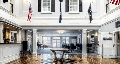 Inn on the Square, an Ascend Collection Hotel