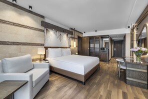 Premium bedding, down comforters, free minibar, in-room safe - Kempinski Hotel The Dome Belek - All Inclusive (Serik)