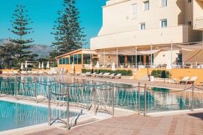 Piscina stagionale all'aperto