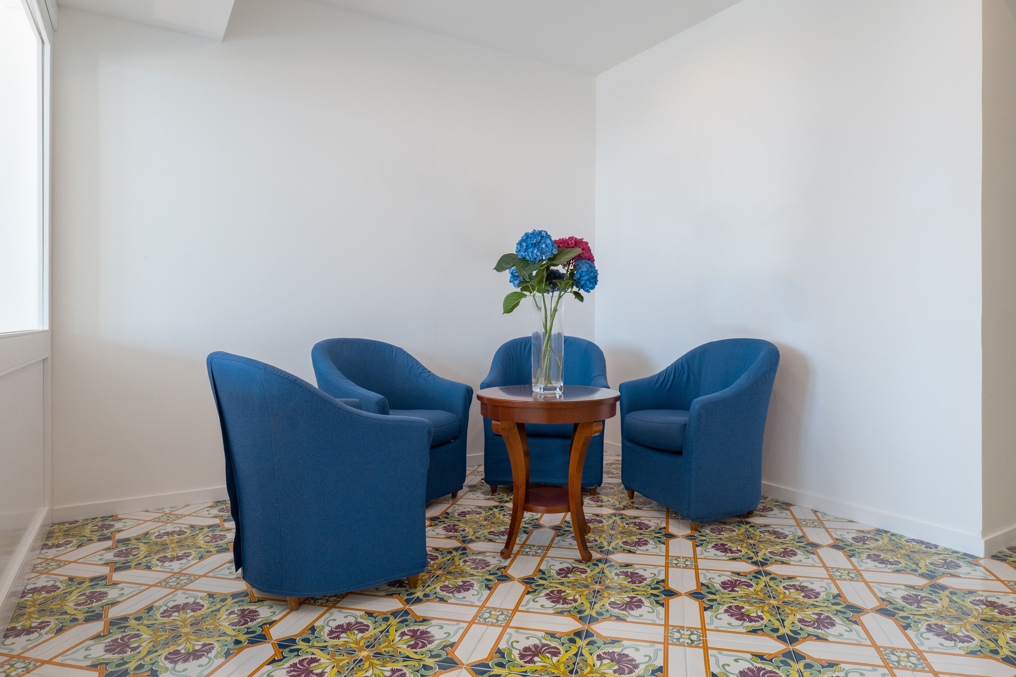 junior suite, balcony, sea view | 1 bedroom, minibar, in-room safe, desk