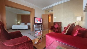 Junior Suite | In-room safe, laptop workspace, blackout drapes, free WiFi - Le Palace Hotel (La Marsa)