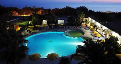 Marina Club Hotel