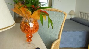 Coffres-forts dans les chambres, lits bébé (gratuits)