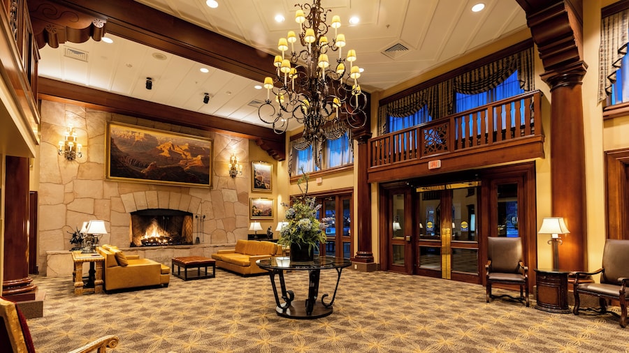 Grand Canyon Railway Hotel