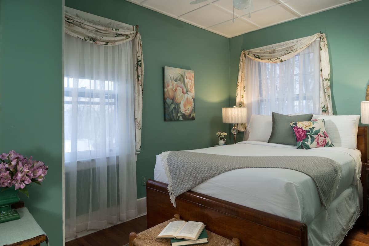 Walker Mini-Suite, Main Inn | Premium bedding, individually decorated, individually furnished