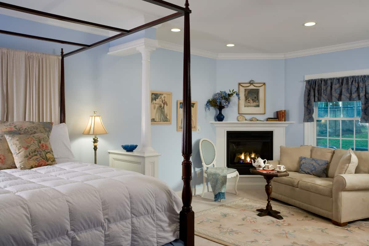 marion slocomb suite, cottage | premium bedding, individually decorated, individually furnished
