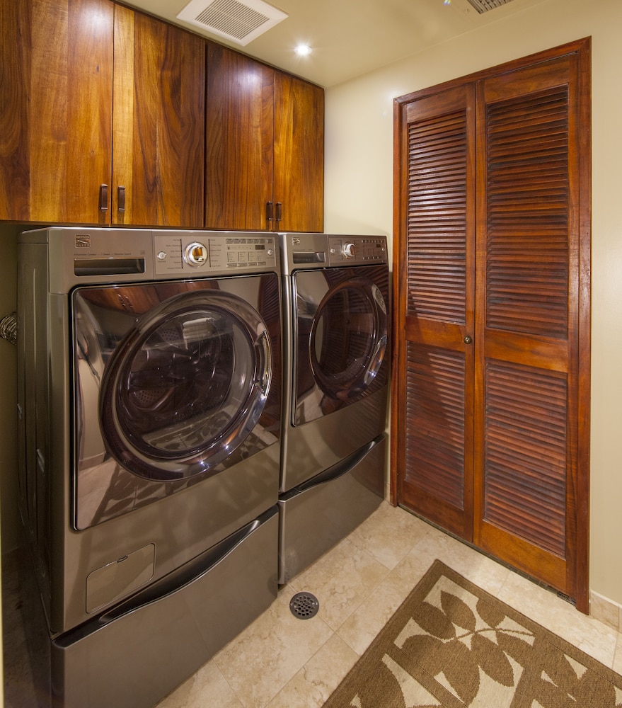 Puunoa Beach Estates - A CoralTree Residence Collection by null