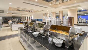 Daily buffet breakfast (THB 750 per person)