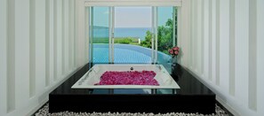 1 Bedroom Pool Villa | Bathroom | Separate tub and shower, hydromassage showerhead, free toiletries - Andamantra Resort and Villa Phuket (Patong)