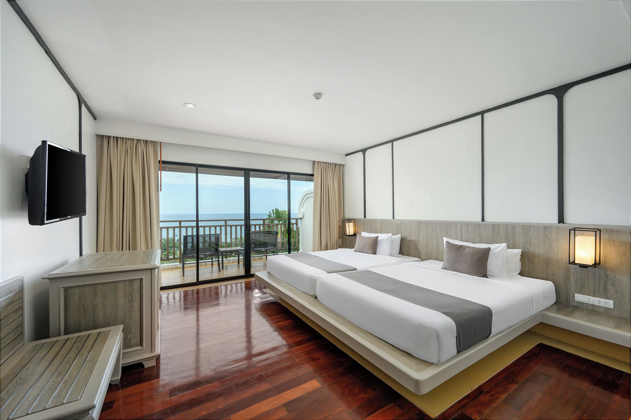 Premium bedding, pillow-top beds, in-room safe, desk