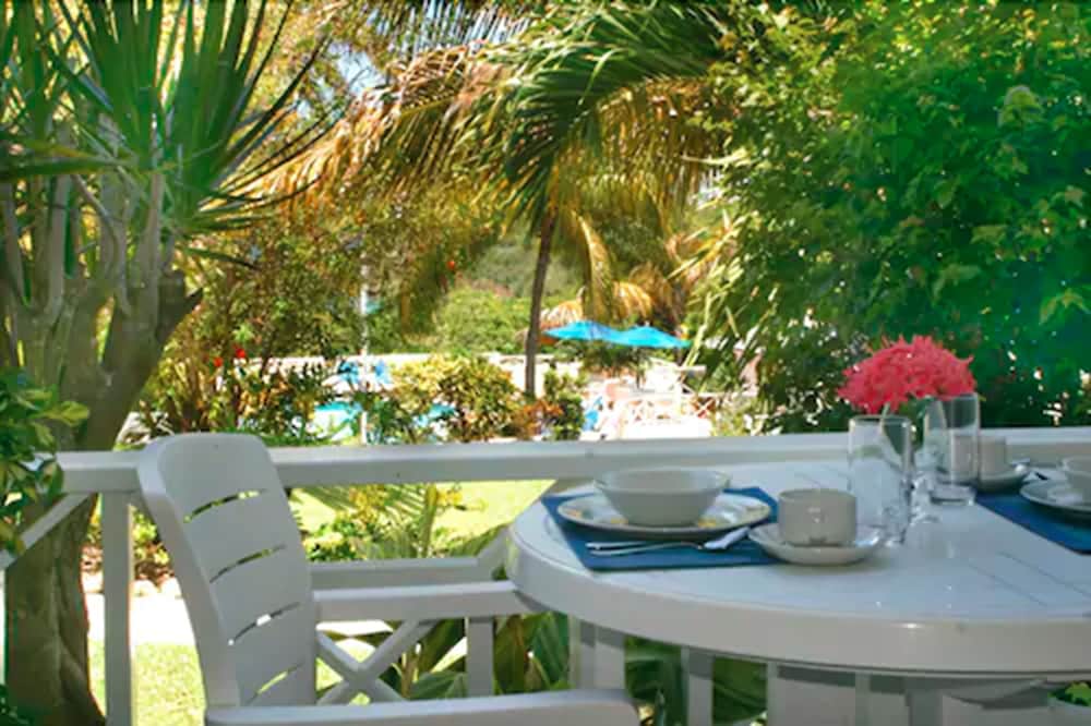 Dickenson Bay Cottages by null