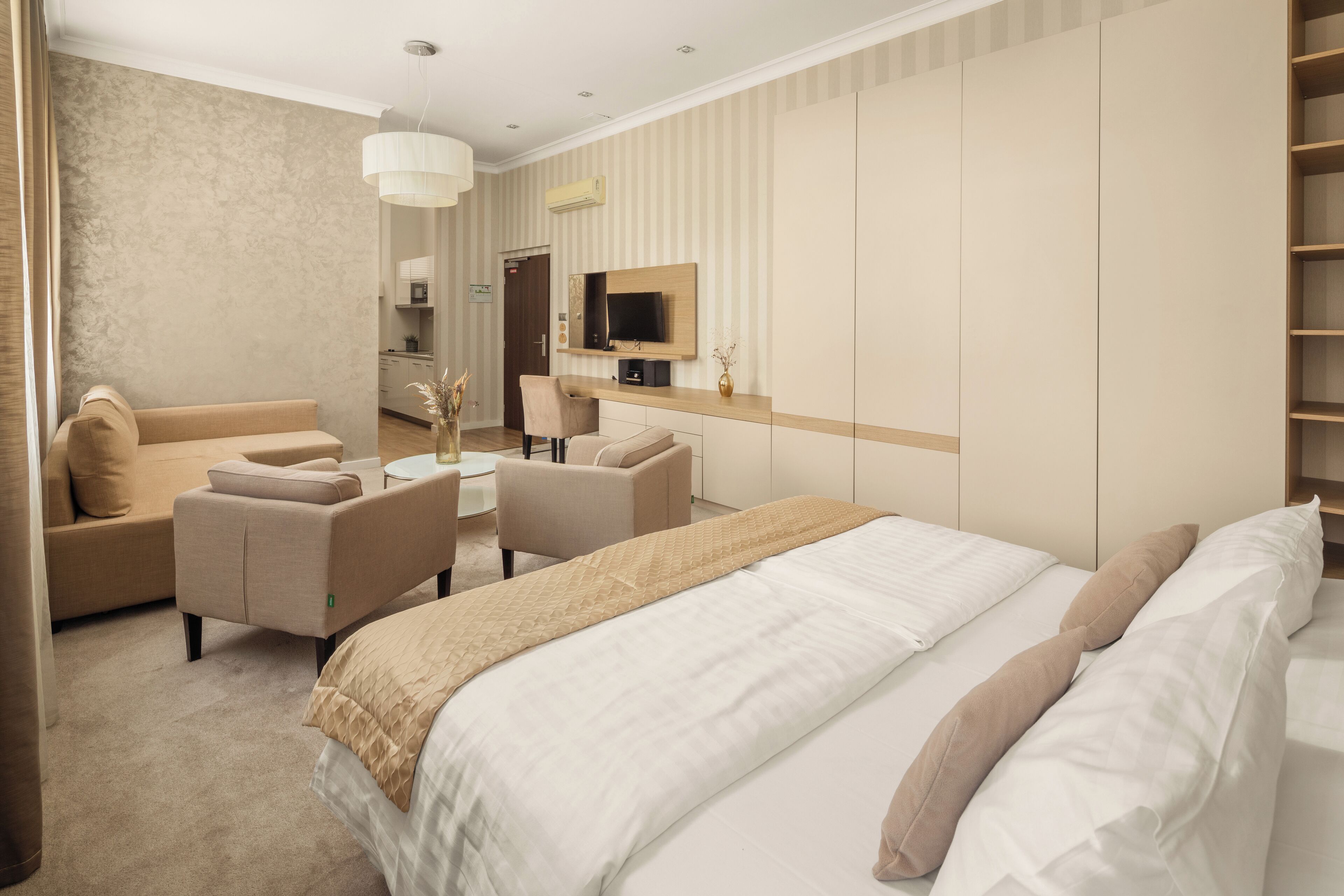 executive studio | in-room safe, desk, laptop workspace, blackout curtains