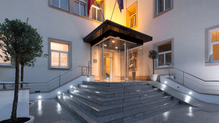 Mamaison Residence Sulekova Bratislava