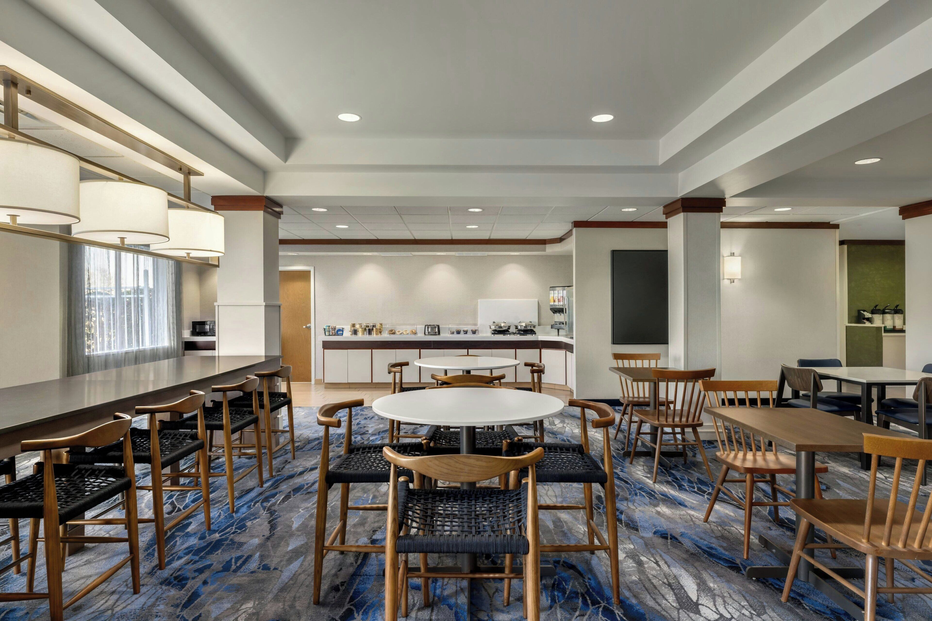 free continental breakfast