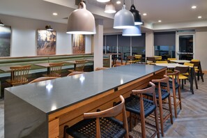 Restaurant - Fairfield Inn & Suites by Marriott Goshen Middletown (Goshen)