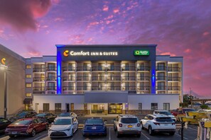 Front of property - Comfort Inn & Suites Spring Lake - Fayetteville near Fort Bragg (Spring Lake)