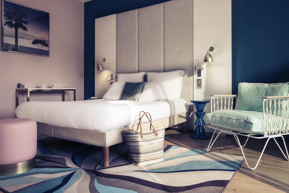 Premium bedding, pillowtop beds, in-room safe, individually furnished