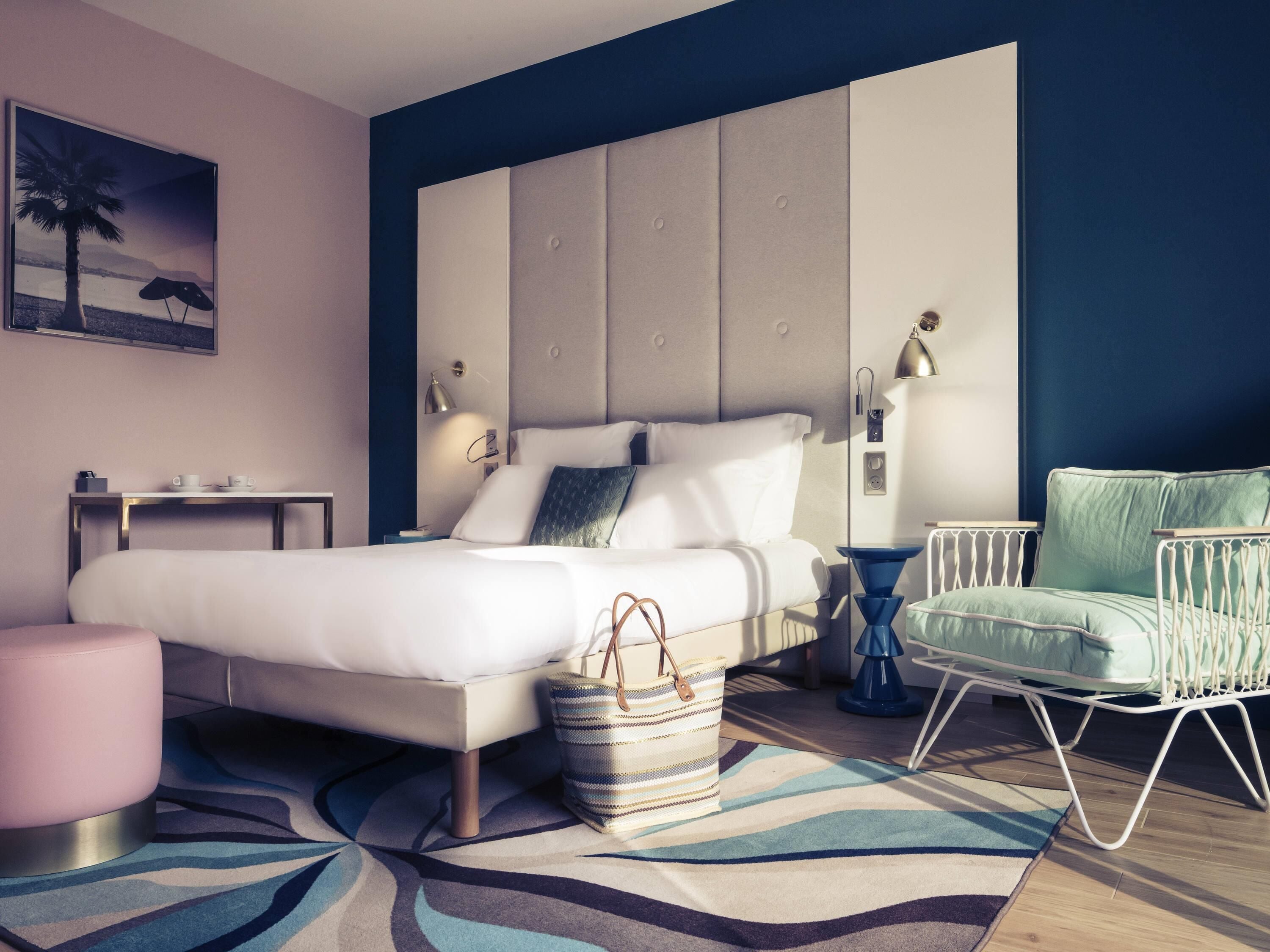 Habitación superior, 1 cama matrimonial y sofá cama, patio | Ropa de cama de alta calidad y camas con pillow-top 