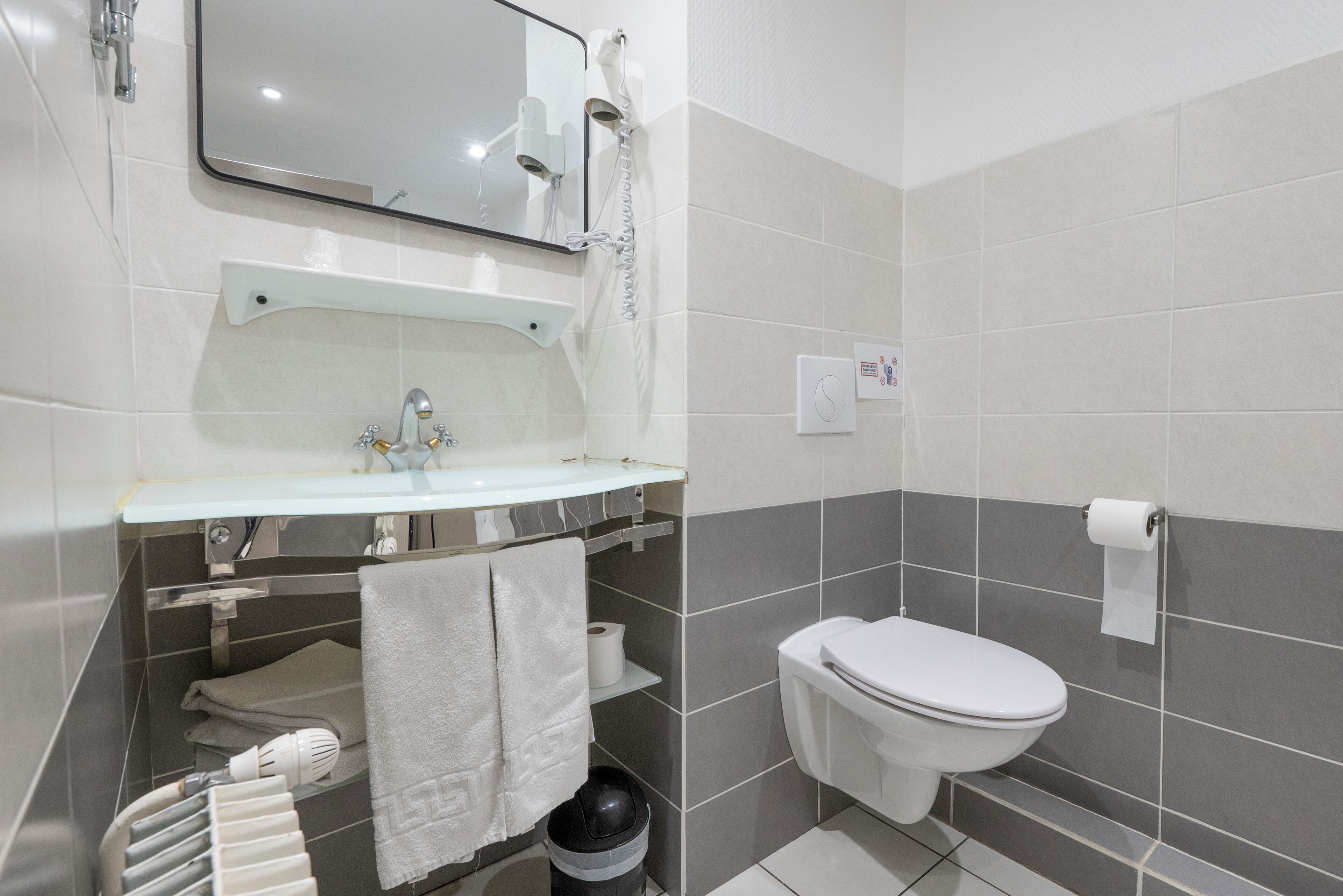 Foto - Contact Hôtel O'Nice Saintes