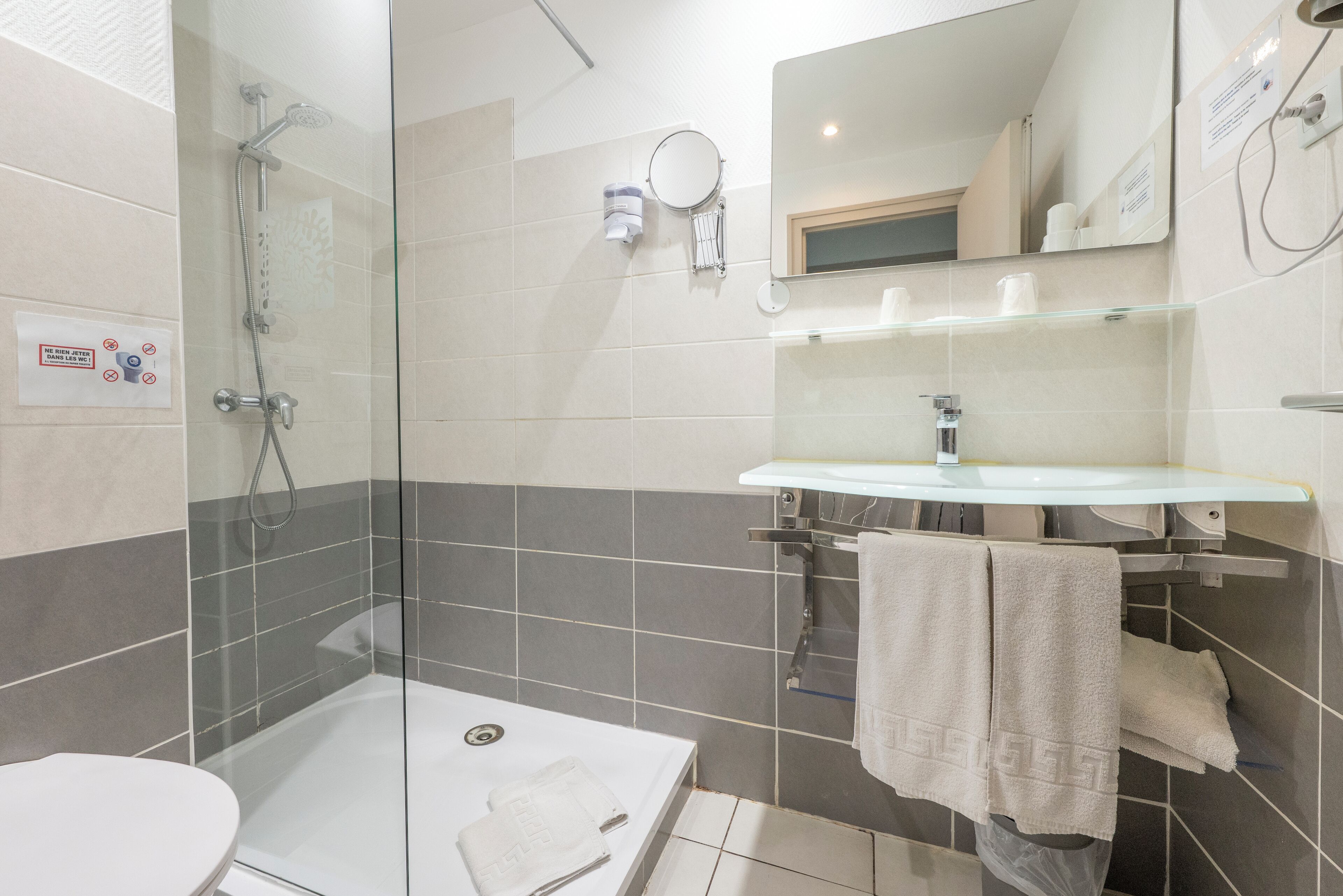 Foto - Contact Hôtel O'Nice Saintes