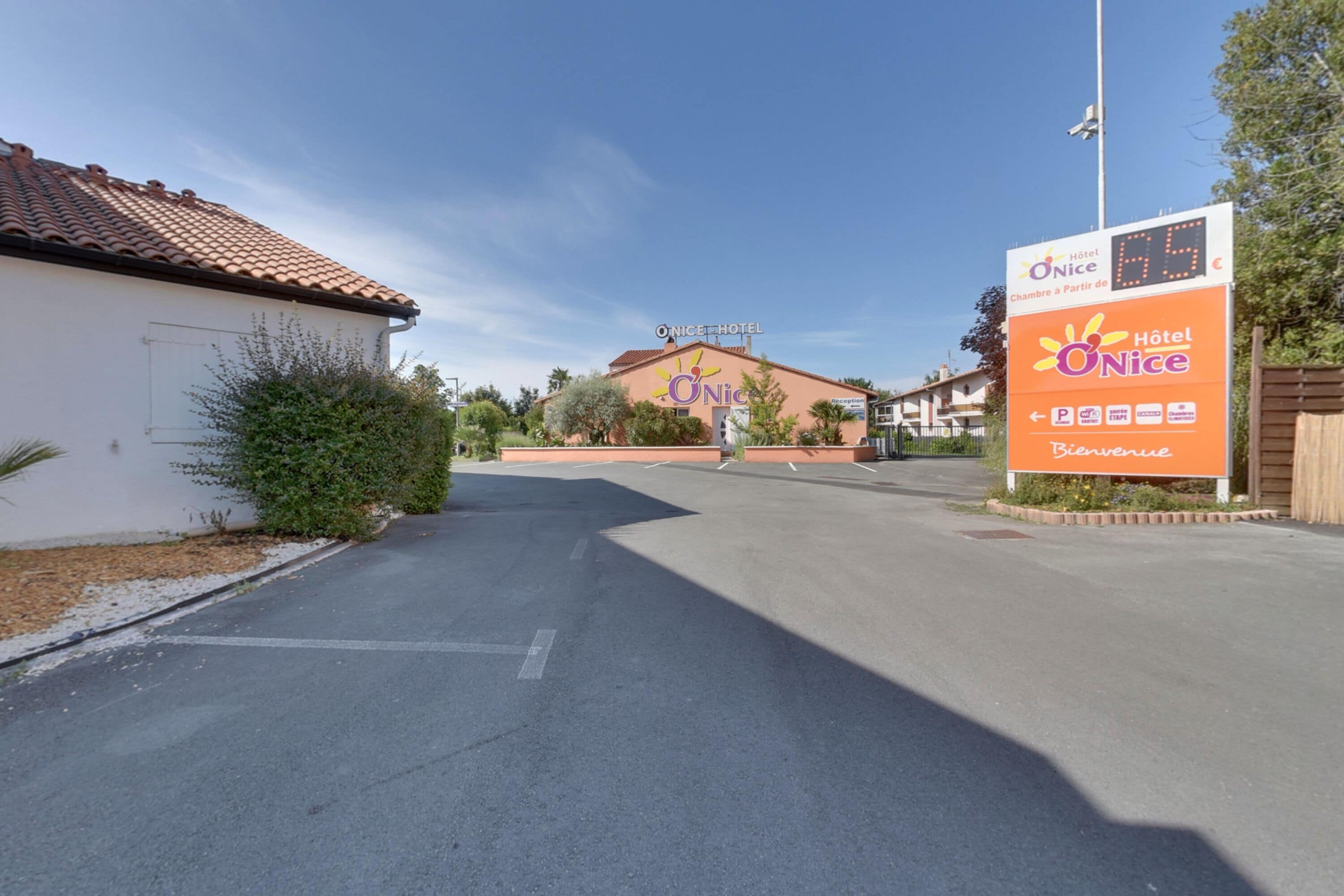 Foto - Contact Hôtel O'Nice Saintes