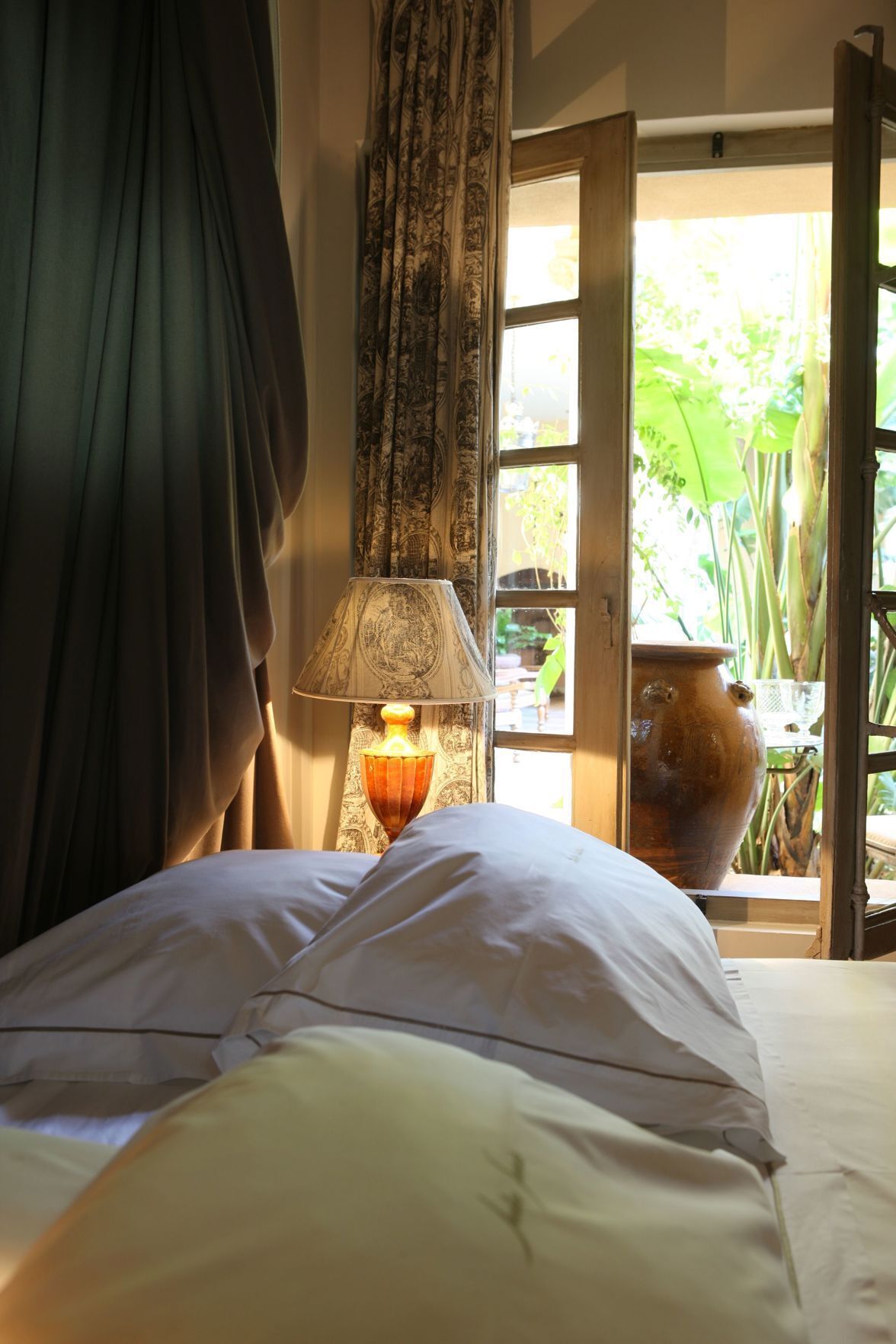 Premium bedding, in-room safe, individually decorated