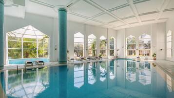 Indoor pool, 2 outdoor pools, pool umbrellas, sun loungers