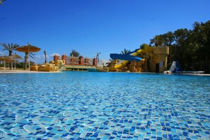 Indoor pool, 2 outdoor pools, pool umbrellas, sun loungers
