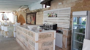 Bar (en la propiedad)