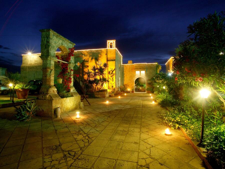 Fachada del alojamiento - Noche