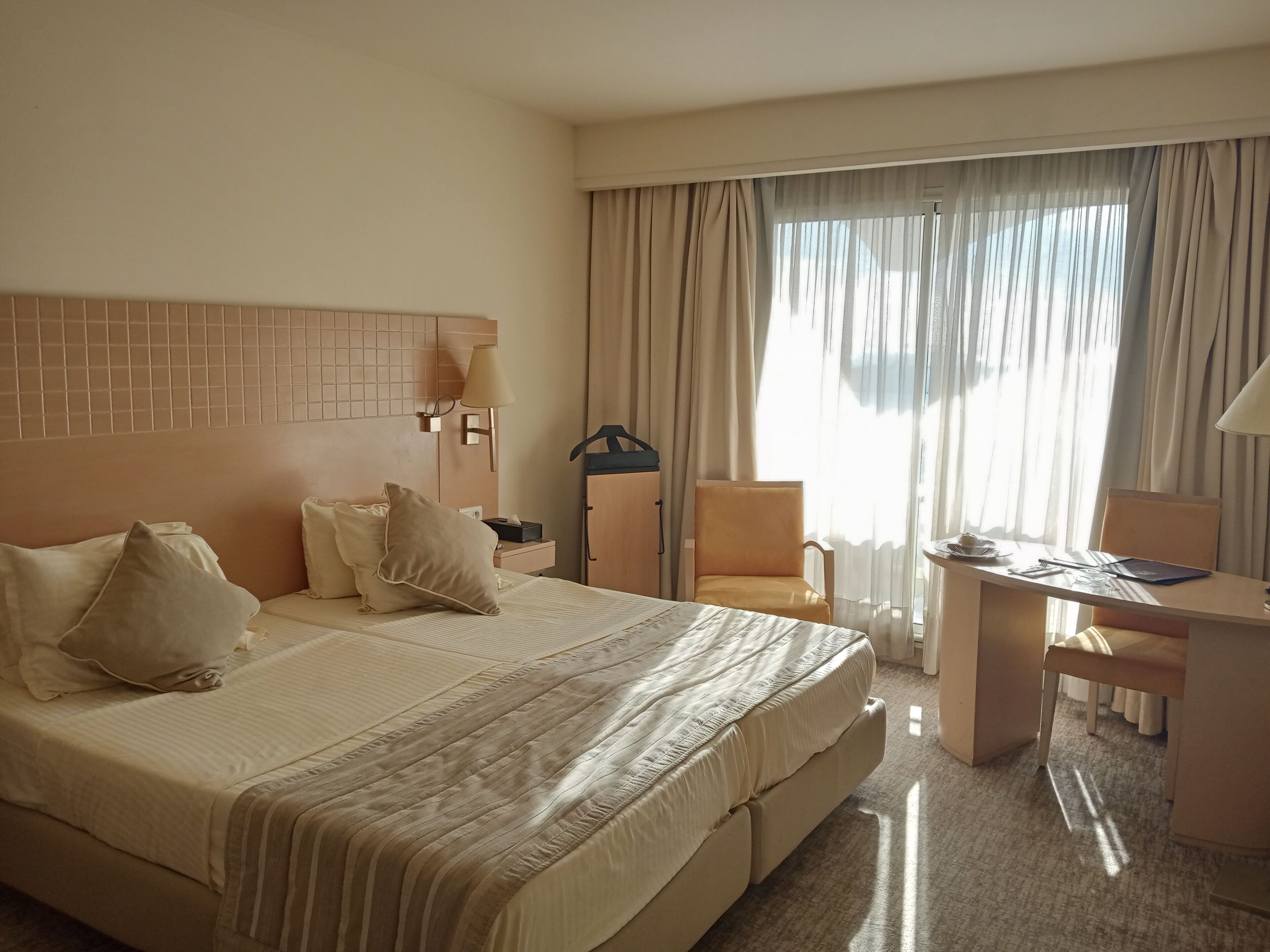 minibar, in-room safe, desk, blackout curtains