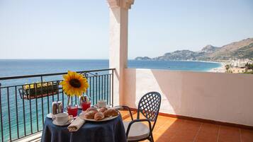 Deluxe Room, Terrace, Sea View | In-room safe, desk, free WiFi, wheelchair access