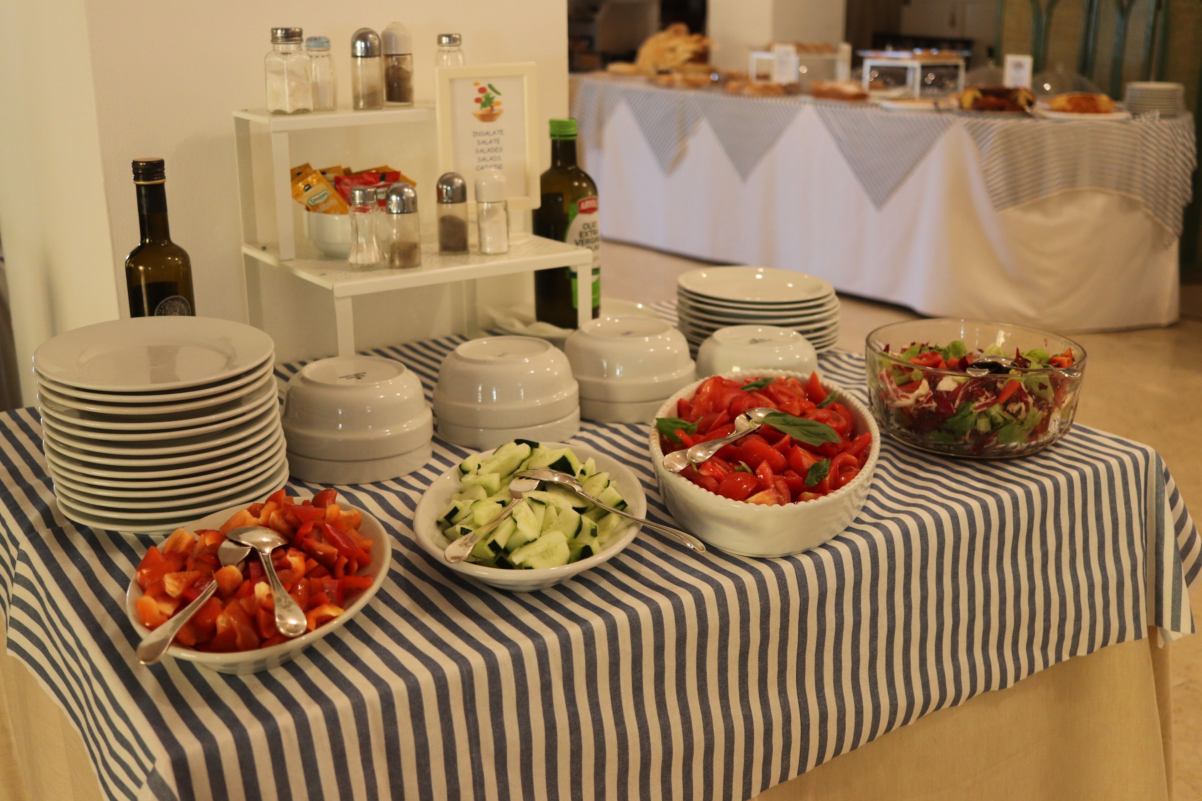 daily continental breakfast (eur 1 per person)