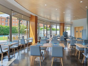 Breakfast, lunch and dinner served