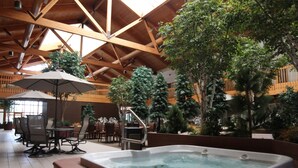 室內 Spa 池