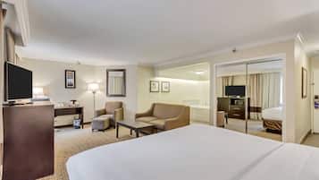 Ropa de cama de alta calidad, colchones con pillow-top y escritorio