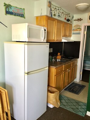 Suite, 1 Bedroom, Kitchenette | Private kitchenette
