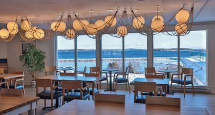 Oak Island Resort & Conference Centre