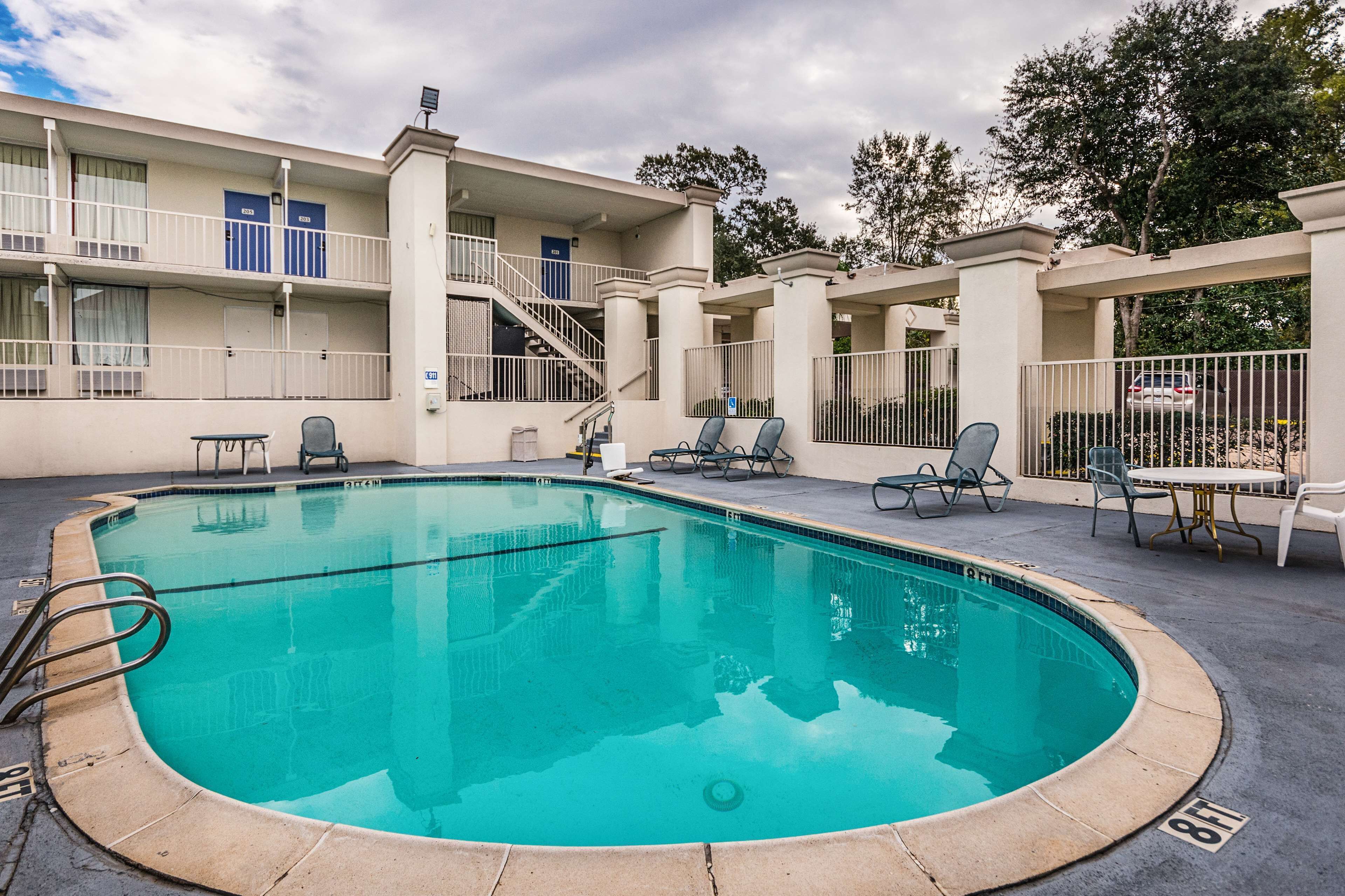 季節性室外泳池