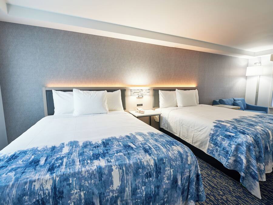 Suite, 2 Queen Beds, Non Smoking