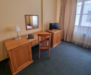 Double or Twin Room (in hotel Claris)