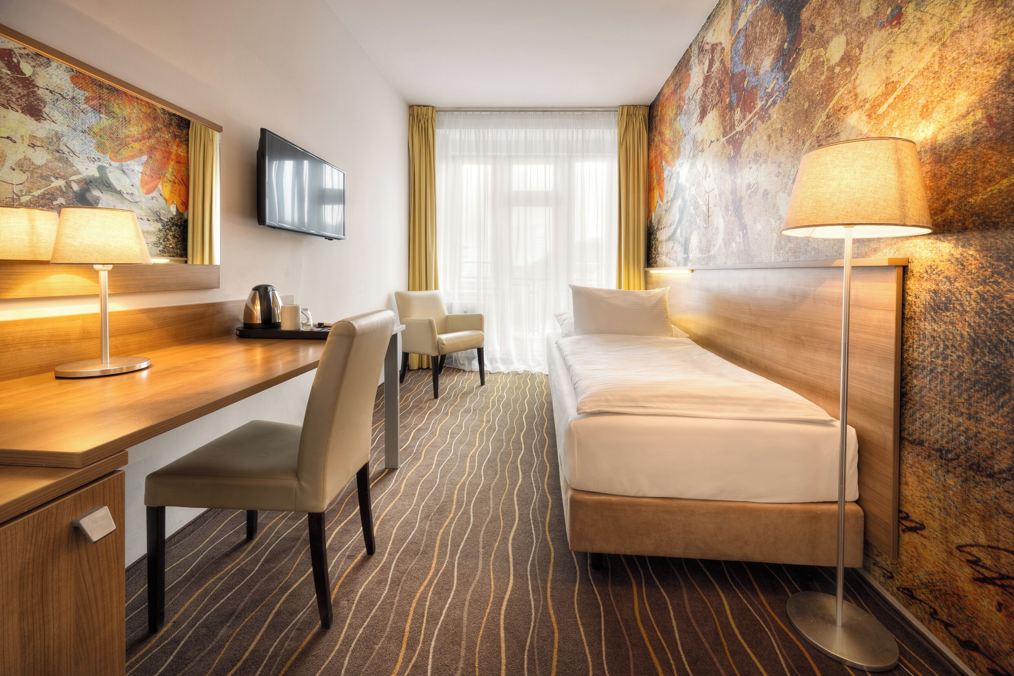 Enkeltrom – standard, 1 enkeltseng | Allergitestet sengetøy, minibar, safe på rommet og skrivebord