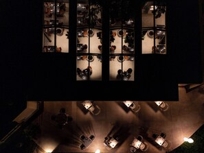 Lunch, dinner served; Italian cuisine, pool views 