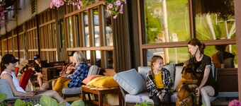 コンドズ & ホテル ストーンハム