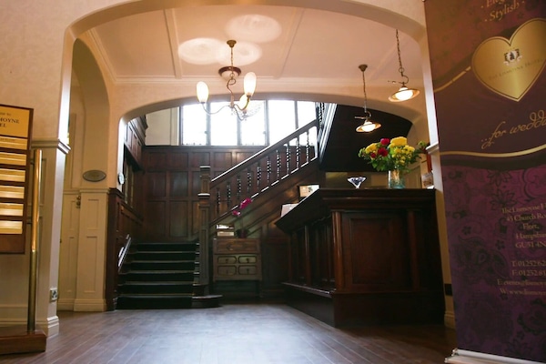 Hall