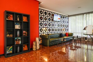 Reception - Lloret Vibe Affiliated by FERGUS (Lloret de Mar)