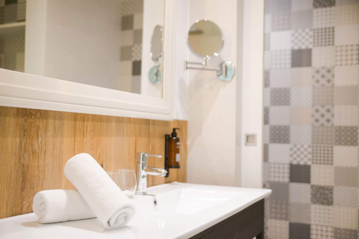 shower, eco-friendly toiletries, hair dryer, towels